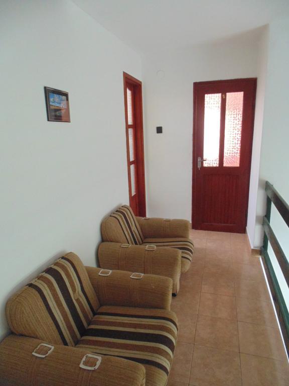 Huta Vendeghaz Hotel Kishuta Exterior photo